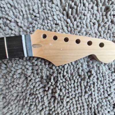 RNC Customs Stratocaster 2026 - Rosewood image 8