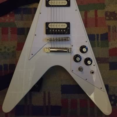 Gibson Flying V White Copy image 1