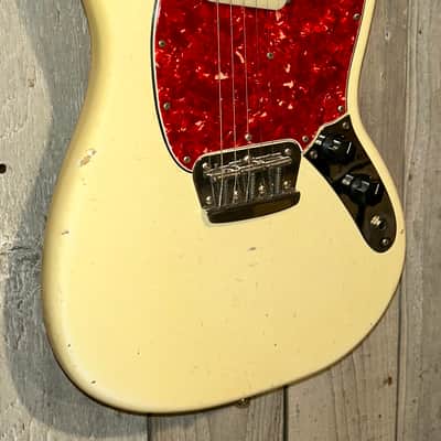 1965 Fender Musicmaster II with Rosewood Fretboard - Olympic White image 3