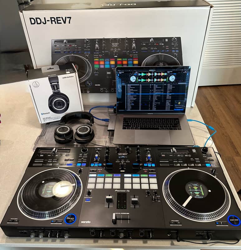 Pioneer DDJ-REV7 2-Channel DJ Controller