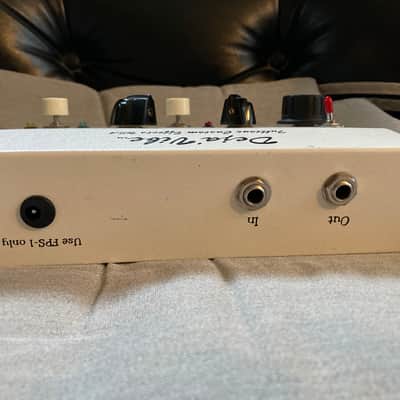 early Fulltone Deja Vibe, Serial 230! October 1995, Very Good Condition with Power Supply image 3