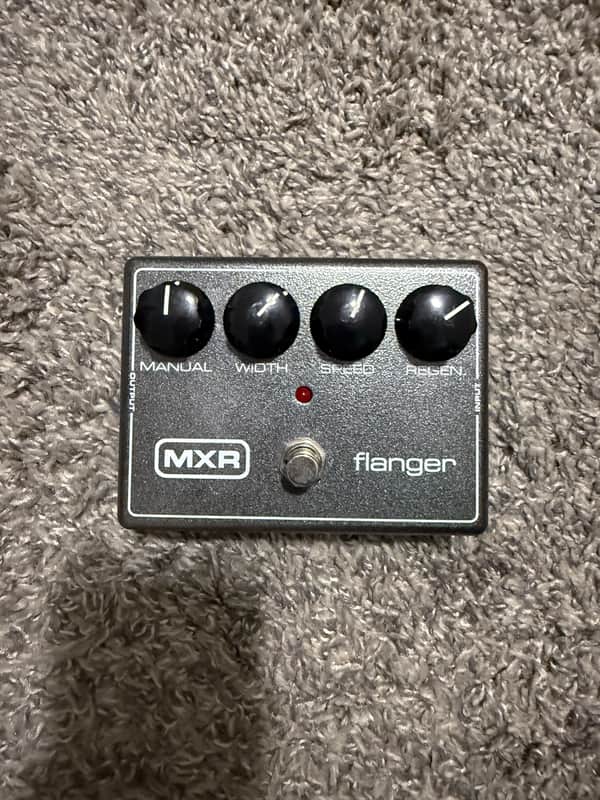 MXR M117R Flanger