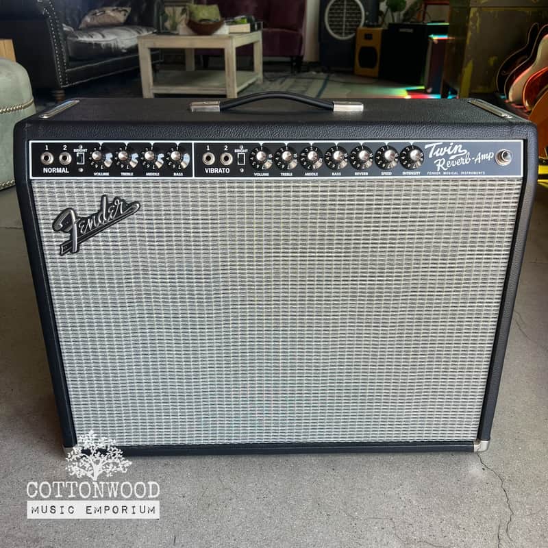 Fender Tone Master Twin Reverb 2x12" 200-Watt Guitar Combo Amp - Black (Excellent Condition) image 1