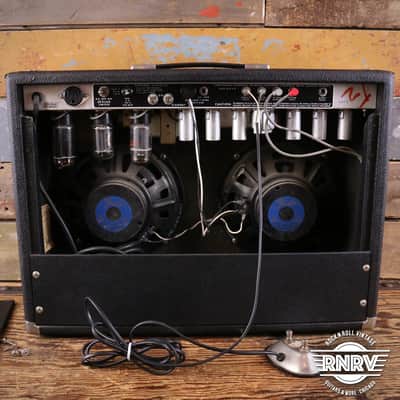 Fender Vibrolux Reverb 2-Channel 35-Watt 2x10" Guitar Combo 1970 - 1980 - Silverface image 9