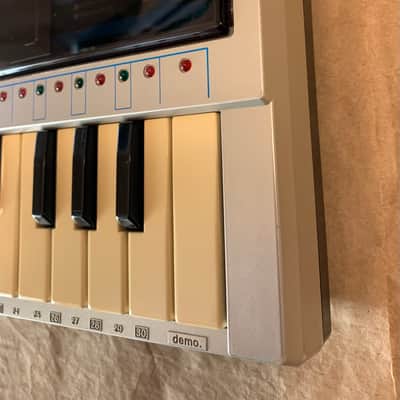 Liwaco LW-640 1980s - Grey 32key Keyboard Synthesizer Japan Casio PT-80 clone VGC image 7