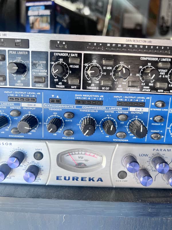 Behringer MDX2600 Composer Pro-XL Compressor / Limiter 2010s - Standard image 1