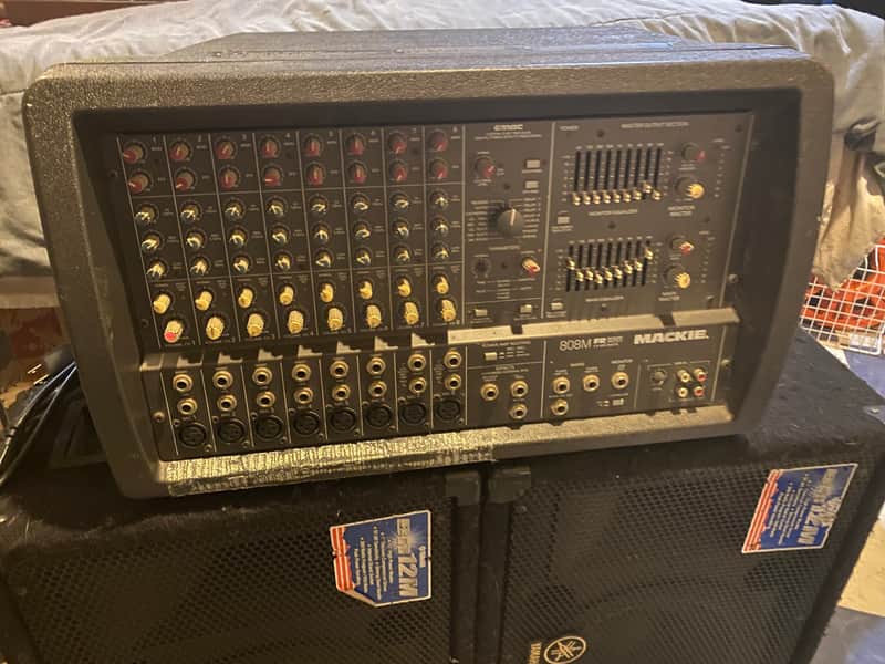 Mackie 808M 8-Channel 1200-Watt Powered Mixer 2000 - 2009 - Gray image 1