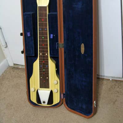 1951 Vega Triumphal Lap Steel image 8