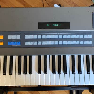 Roland JX-8P 61-Key Polyphonic Synthesizer