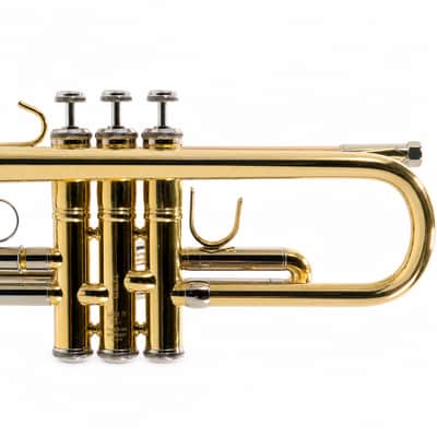 Bach BTR301 Student Bb Trumpet in Lacquer SN T31915 image 7
