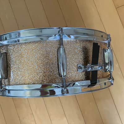 Gretsch Catalina Club - Champagne Sparkle 14x5 image 6