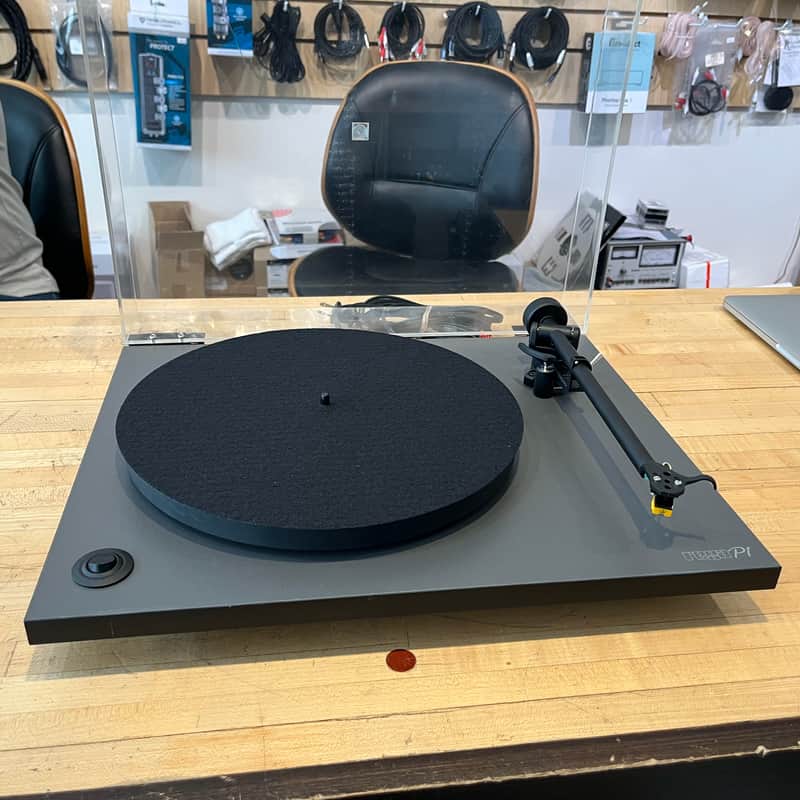 Rega P1 Turntable