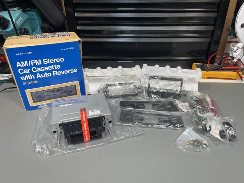 Realistic 12-1928A 1988 Vintage Classic Car Audio Auto Reverse Cassette Player Radio - NEW in Original Box! image 1
