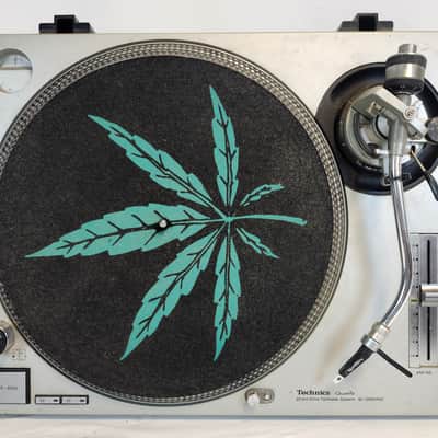 Vintage Technics SL-1200MK2-M Turn Table, 1995, MIJ, w/GenzBenz Road Case image 3