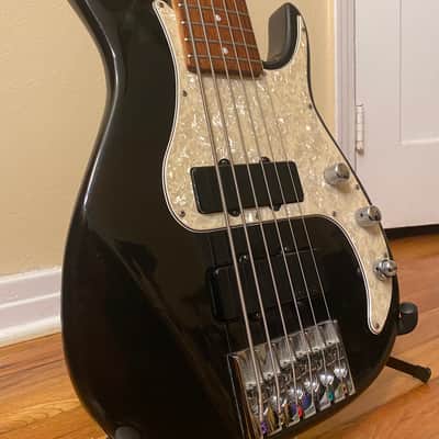 1995 Peavey Axcelerator 6-String Bass image 1