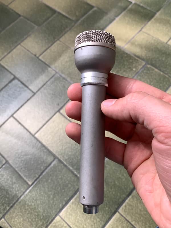 AKG D19C - Vintage Dynamic Microphone image 1