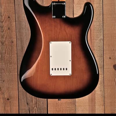 Fender American Vintage II '57 Stratocaster Left-Handed 2022 - Present - 2-Color Sunburst image 6