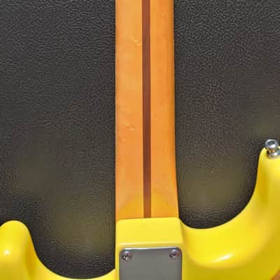Fender Custom Shop Deluxe Stratocaster 2011 – Graffiti Yellow – OHSC – Fresh Setup image 14