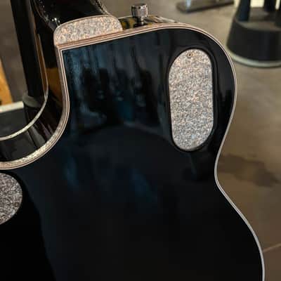 Gretsch G6134T-58 Limited Edition Penguin with String-Thru Bigsby, Ebony Fingerboard, Light Blue Pearl 2026 - Light Blue Pearl image 7