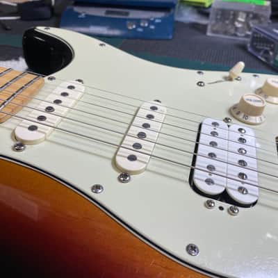 2006 Fender American Deluxe Stratocaster - 3 Color Sunburst - Includes Hardshell Case! image 9