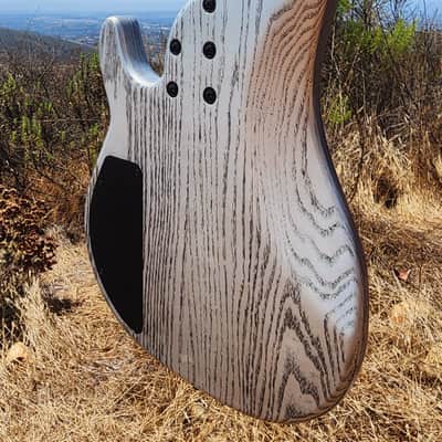 Alusonic Django Standard 5 CS - Silver Metallic image 10