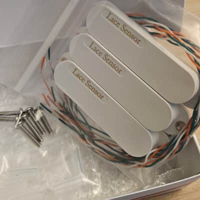 Fender Lace Sensors Gold Set 2025 - White image 1