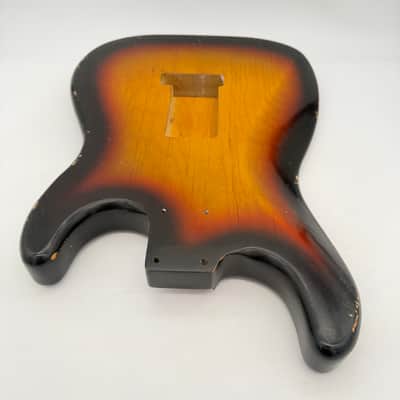 MJT Stratocaster Body Alder Relic Nitro Lefty 3-Tone mjt6698 image 8