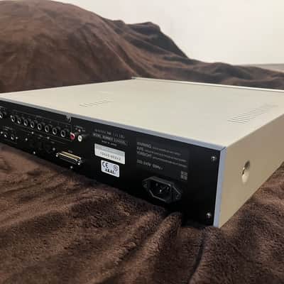 Akai S3000XL MIDI Stereo Digital Sampler 1996 - White image 5