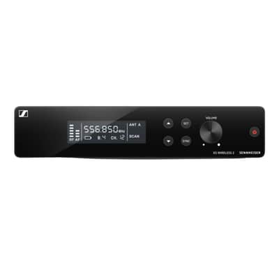 Mint Liquid Audio Sennheiser XSW 2-865-A Wireless Handheld Microphone System Bundle w/Pig Hog PHM10 8mm Mic Cable, 4-Pack Blucoil AA Batteries Polishing Cloth image 4