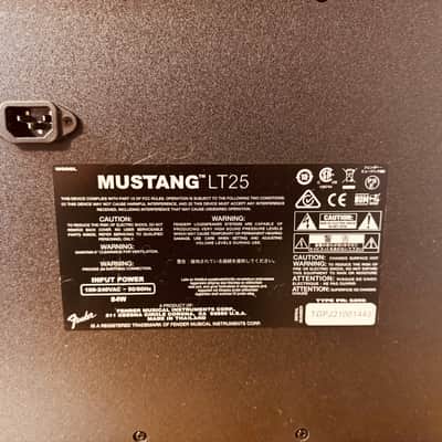 Fender Mustang LT25 25-Watt 1x8" Digital Modeling Guitar Combo 2019 - Present - Black image 4