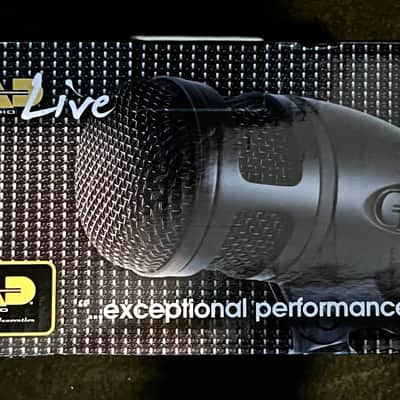 CAD D88 Supercardioid Kick Drum Microphone 2010s - Black image 1