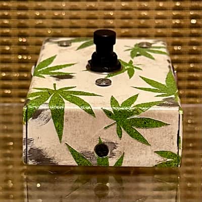 Beetronics Nectar Tone Sweetener Overdrive / Fuzz Leaf Custom 1 of 1! image 3