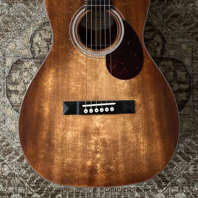 Eastman E1P-LTD-CLA Limited Edition Parlor Acoustic Guitar w/ Gig Bag & Free Pro Setup image 2