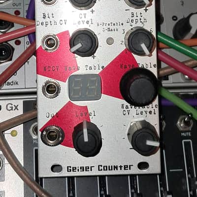 WMD Geiger Counter image 9