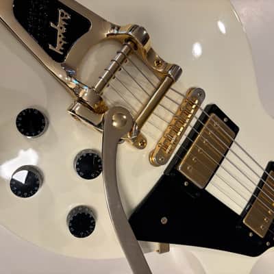 Gibson LES PAUL STUDIO 2011 - ALPINE WHITE image 3