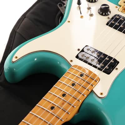 1981 Fender International Series Stratocaster Maui Blue image 7