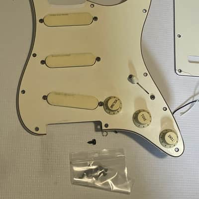 1988 Fender Stratocaster Plus Factory Loaded Pickguard Gold Lace Sensors TBX image 2