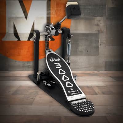 DW 3000 Series Single Bass Drum Pedal (DWCP3000A) image 1