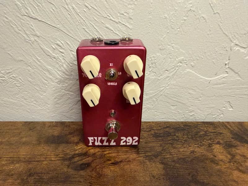 JDM 292 Fuzz image 1