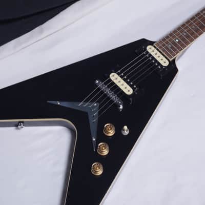 DEAN V 79 electric GUITAR Classic Black CBK V79 New - blem image 2