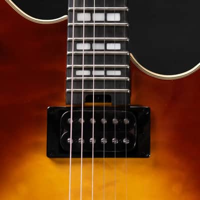 EVH SA-126 Special QM Semi-Hollow Electric Guitar - Tobacco Sunburst with Hardshell Case - Used image 10
