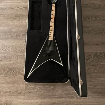 Jackson Charvel | Flying V | Floyd Rose | EMG | Black Gloss | Japan image 1