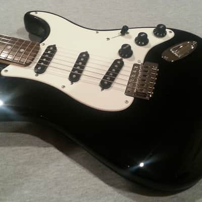 Fender 50th Anniversary Squier Strat - 22 Frets - Full Width Body - Tuxedo Pickguard image 7