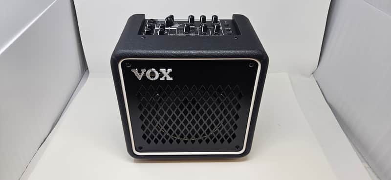 B-Stock - Vox Mini GO 10 10-Watt 1x6.5" Compact Digital Modeling Guitar Combo Amp - WITH WARRANTY image 1