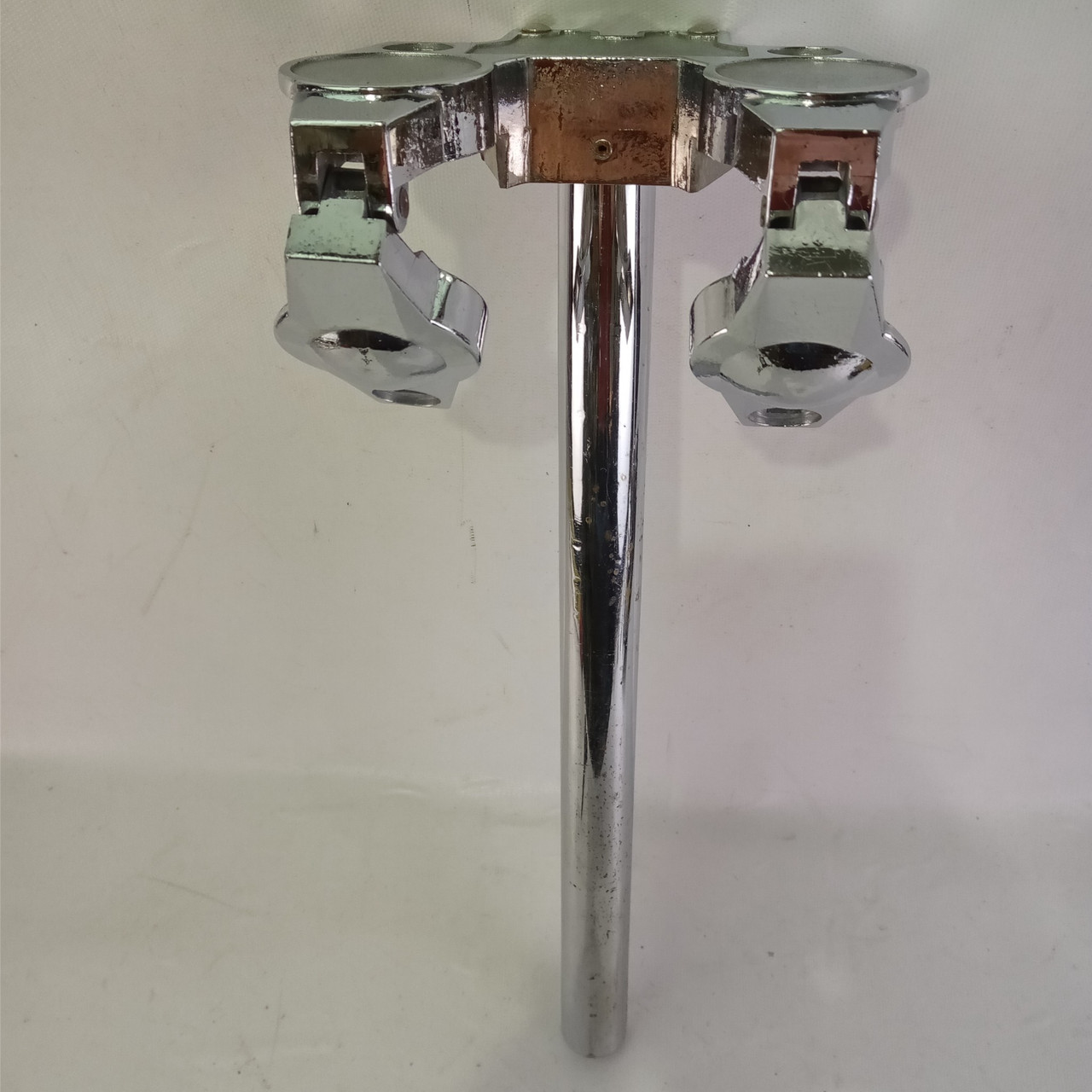 Tama Omni-Ball Double-Mount Bass Drum Post L-Arm Holders Chrome 13 1/8"x1" — main photograph