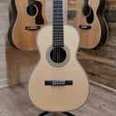 Martin USA 012-28 Modern Deluxe - Ebony Fingerboard, Natural