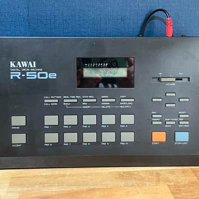 Kawai R-50e Synthpop / Industrial / EBM 80s Drum Machine
