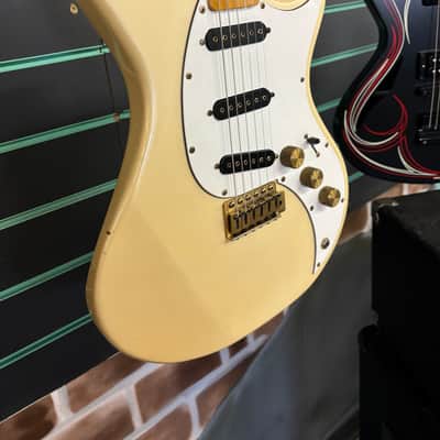 Westone Concord III Pearl White 1983 Electric Guitar image 4