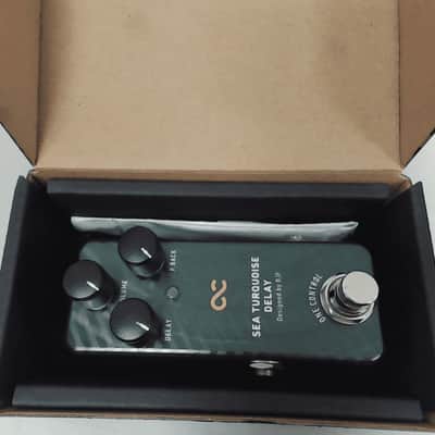 One Control Sea Turquoise Delay | Reverb