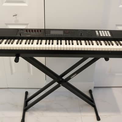 Roland FA-08 88-Key Music Workstation 2014 - Present - Black